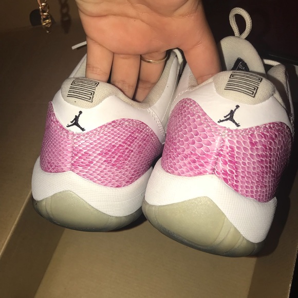 Pink 12s - Picture 3 of 4